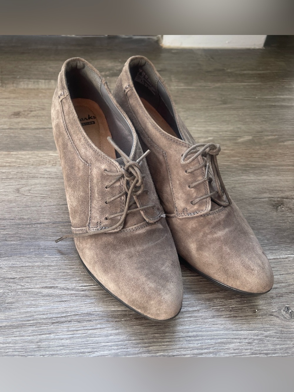 Clarks Shootie Suede Shoes 3" Heel Lace Gray Sz 9.5 M